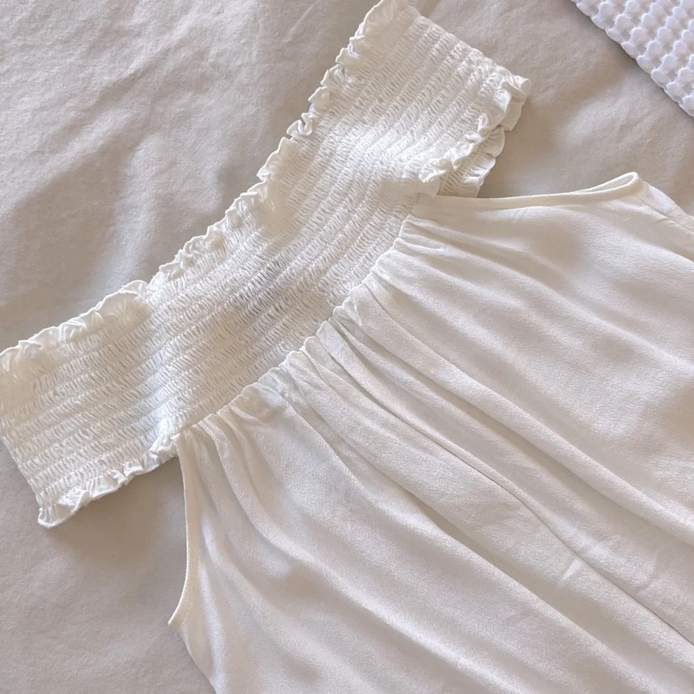 NWOT Forever 21 Cropped Elastic Off Shoulder Top | Size L - Picture 2 of 6